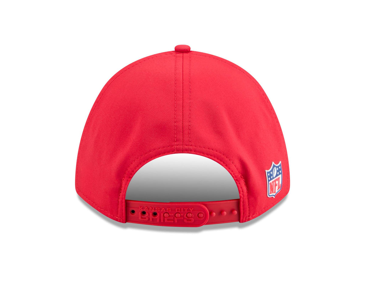 Chiefs 2025 New Era Men's 9FORTY Sideline Hat Pro Football Hall of Fame