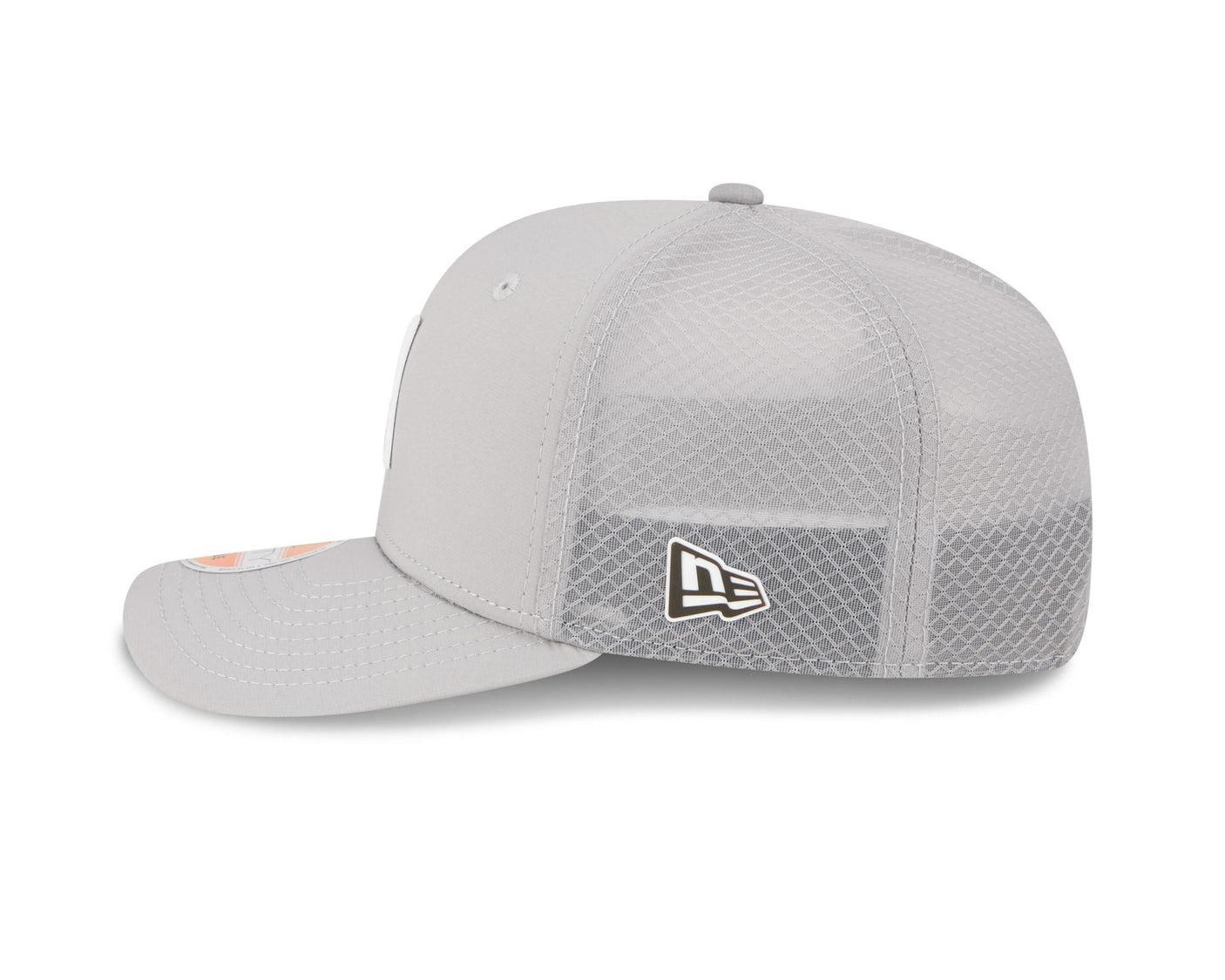 Browns 2025 New Era Men's 9SEVENTY Trucker Sideline Hat
