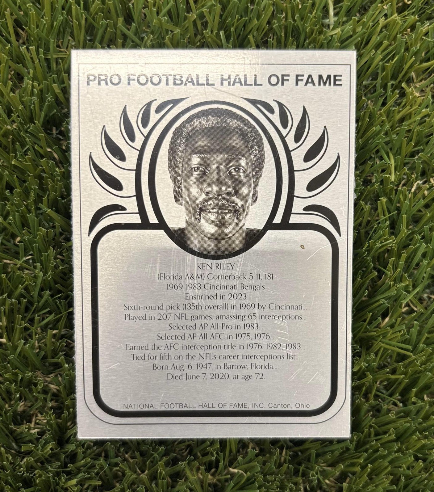 Metallic Card Set 55 (2023)