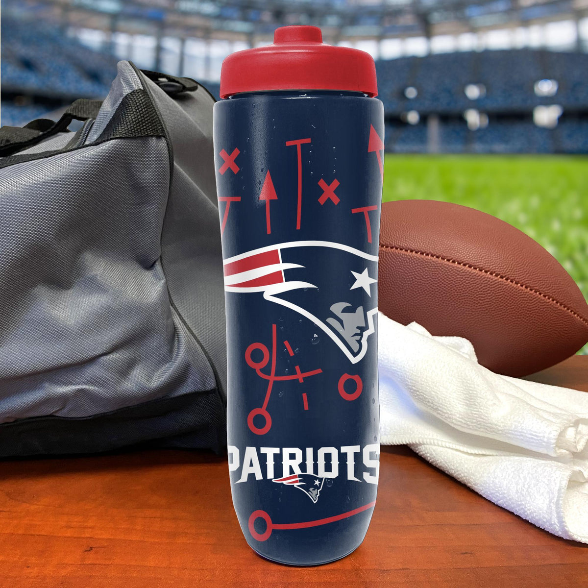 Patriots Squeezy Water Bottle Pro Football Hall of Fame