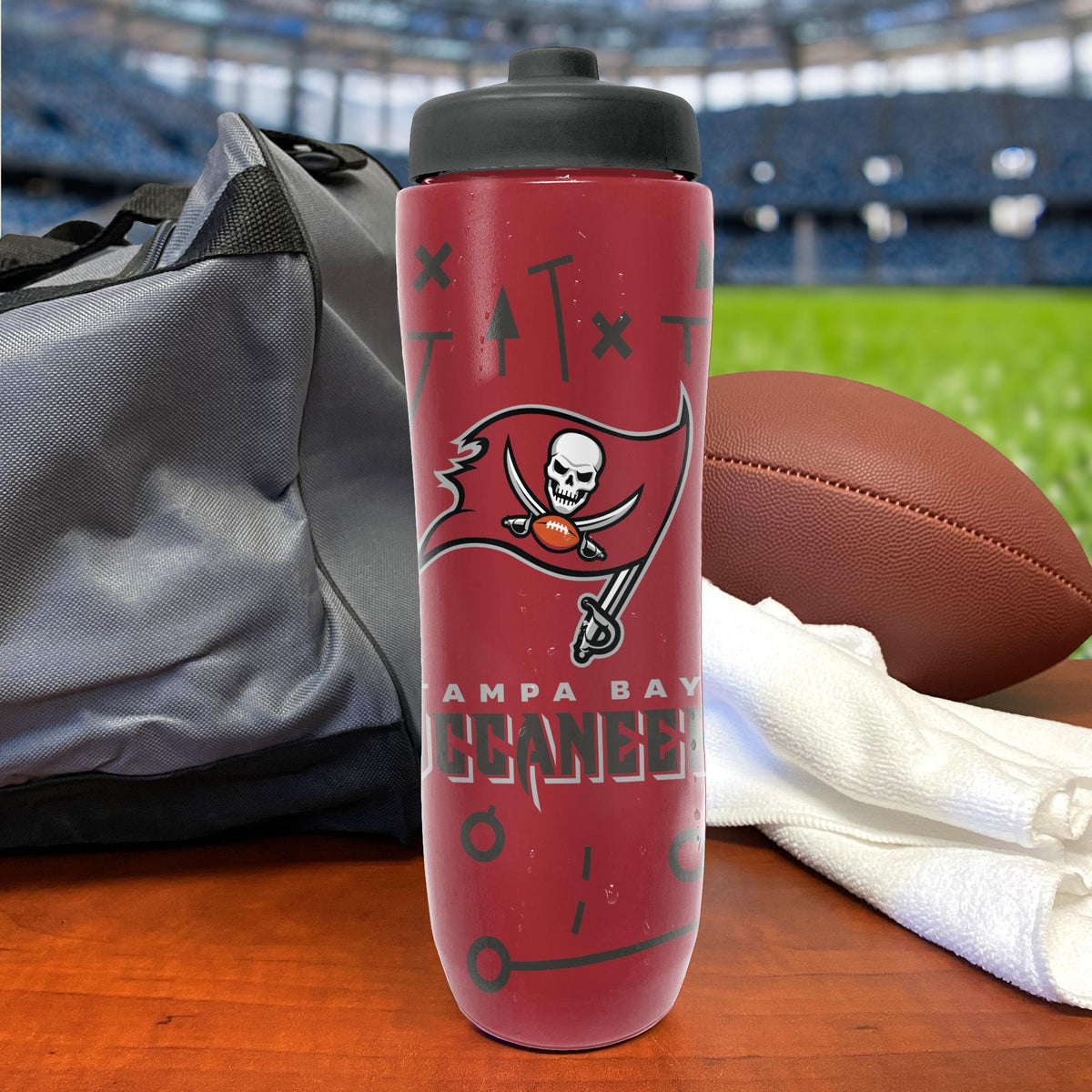 Buccaneers Squeezy Water Bottle Pro Football Hall of Fame