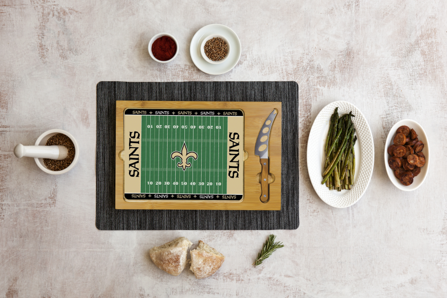 Saints Icon Glass Top Cutting Board & Knife Set by Picnic Time Pro Football Hall of Fame