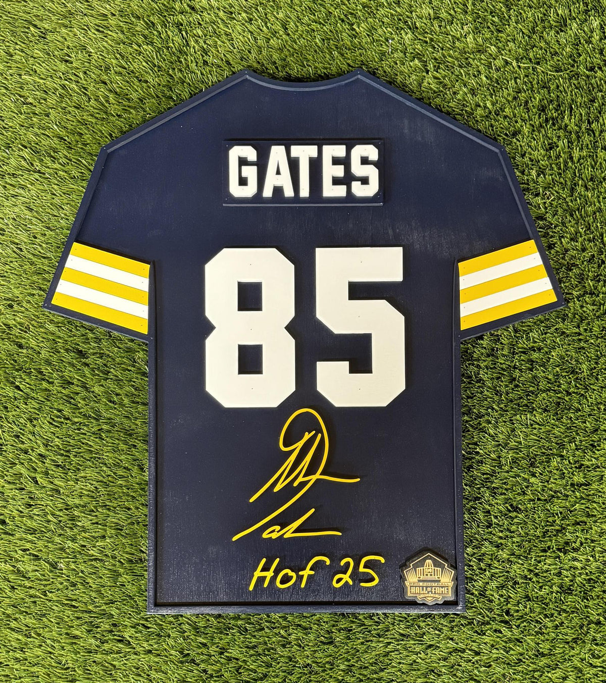 Antonio Gates Chargers Class of 2025 Wood Jersey 3D Sign - DS Sign Yurko (game day feels)