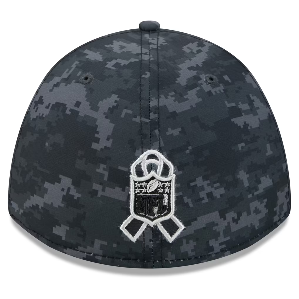 Cowboys 2026 New Era Men's 39THIRTY Salute to Service Hat Pro Football Hall of Fame