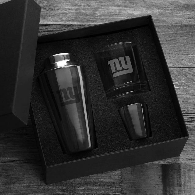 Giants Etched Rocks Glass with Cocktail Shaker Gift Set