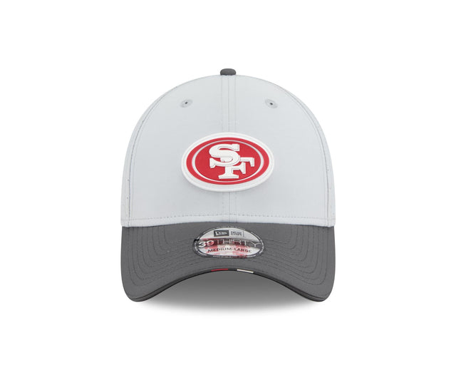 49ers 2025 New Era® 39THIRTY Training Camp Hat