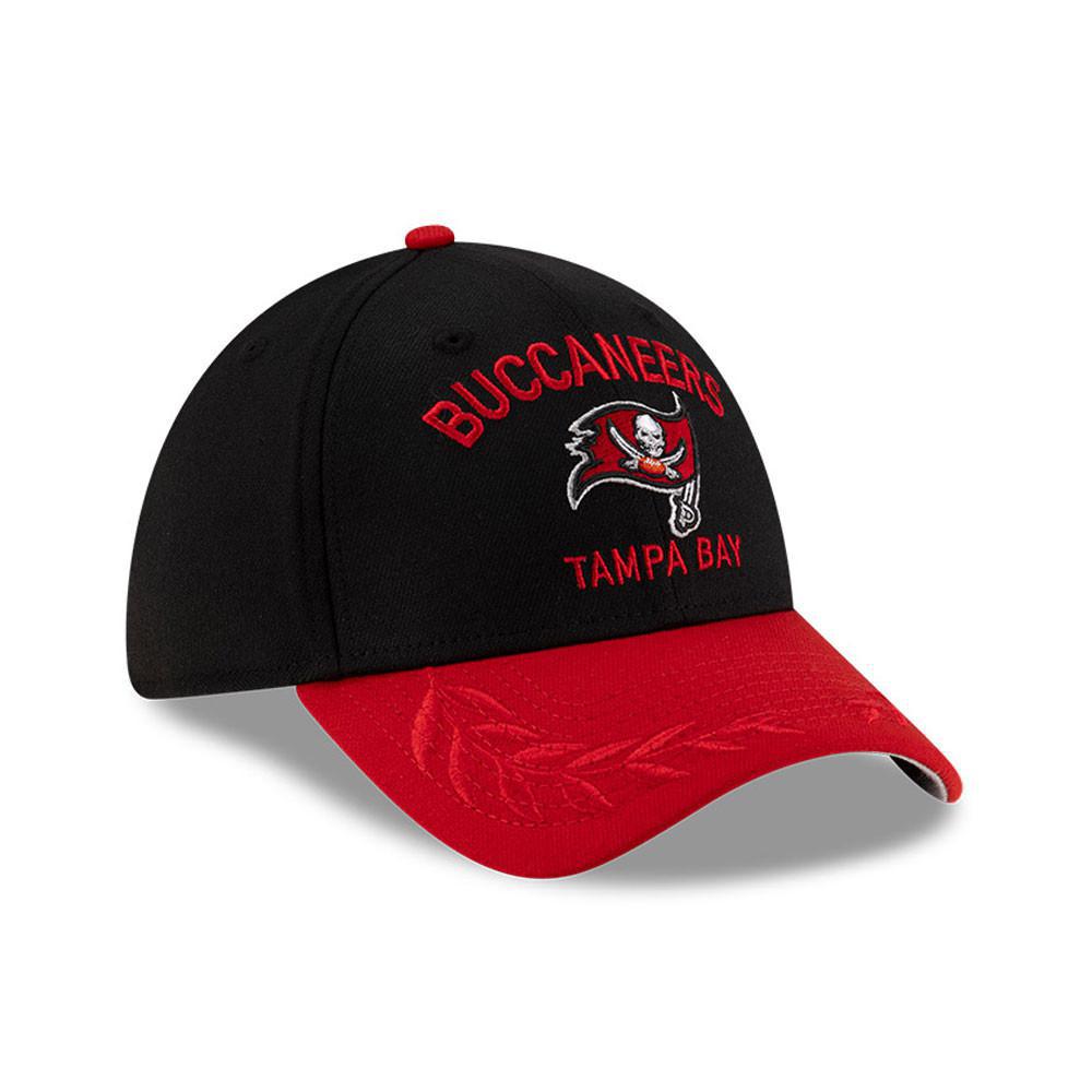 Buccaneers 2025 New Era Men's 39THIRTY Draft Hat