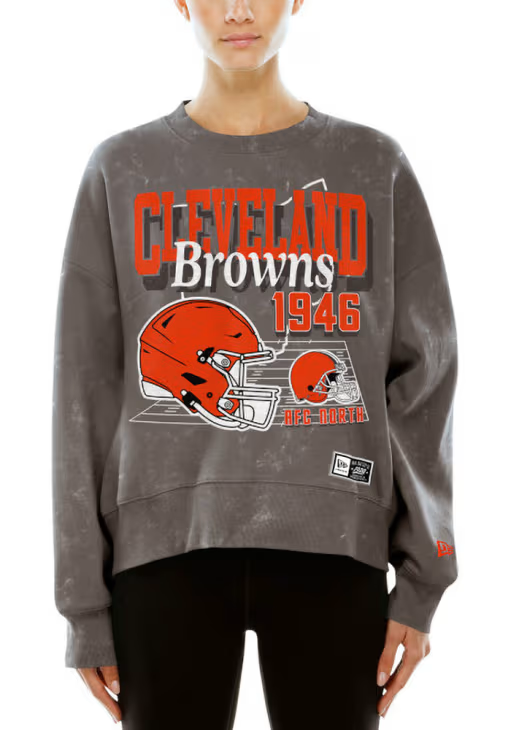 Browns 2026 New Era Women's Crewneck Pro Football Hall of Fame