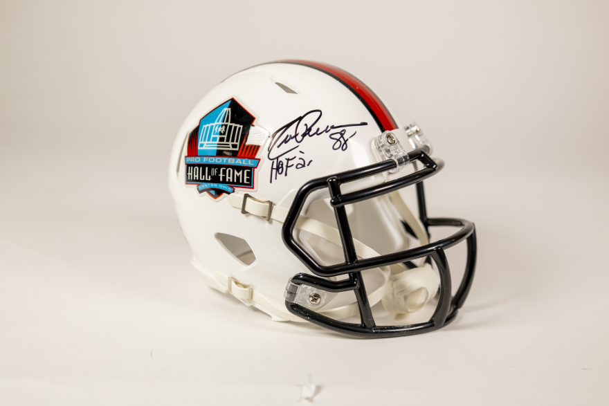 Drew Pearson Class of 2021 Autographed Hall of Fame White Mini Helmet With HOF Inscription