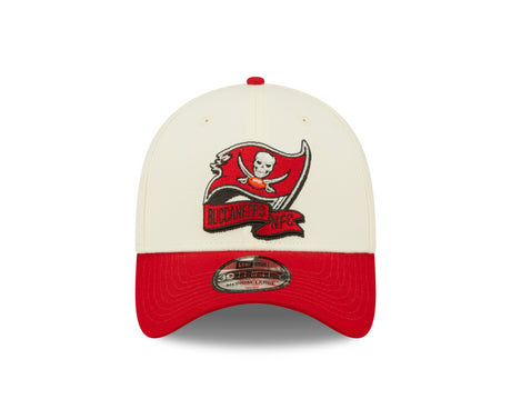 Buccaneers 2022 New Era® NFL Sideline Official 39THIRTY Flex Hat