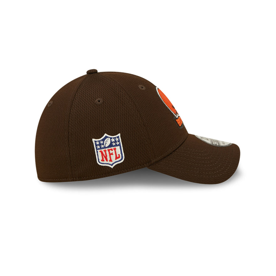 Browns 2022 New Era® NFL Sideline Official 39THIRTY Coaches Flex Hat