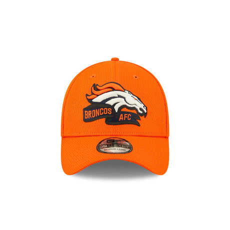 Broncos 2022 New Era® NFL Sideline Official 39THIRTY Coaches Flex Hat