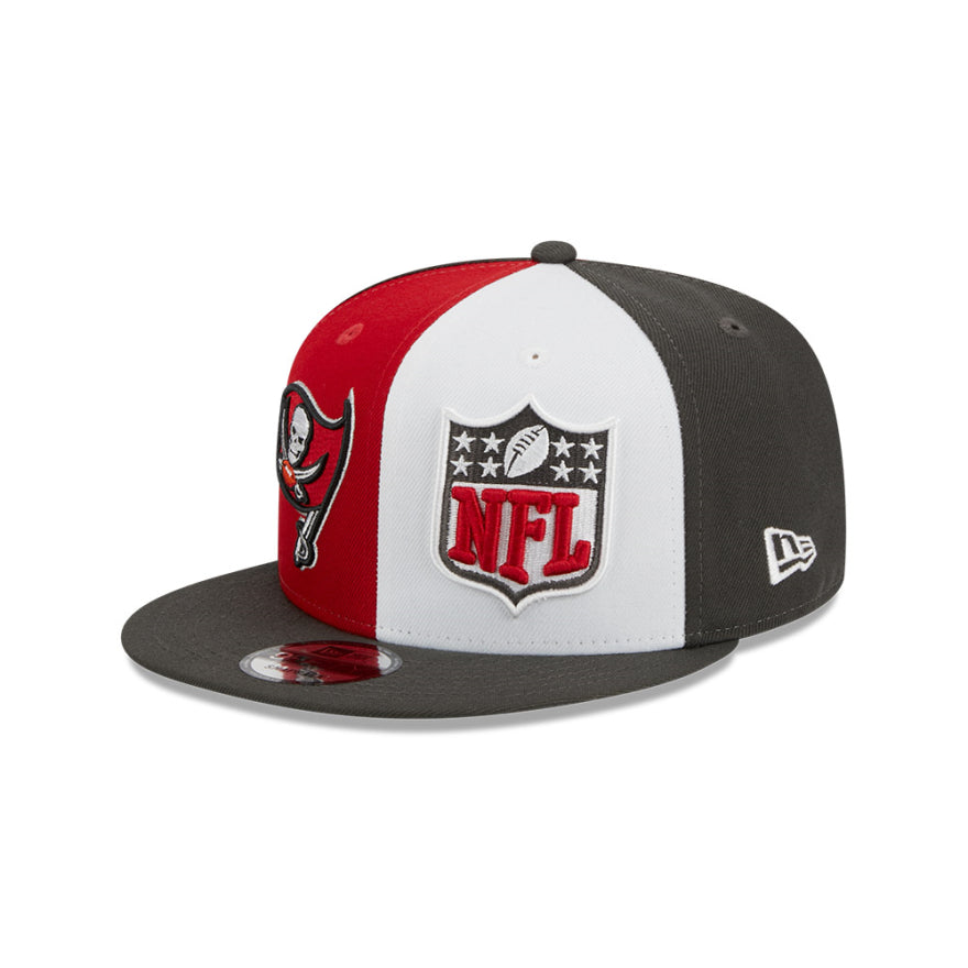 Buccaneers New Era® 950 Sideline Snapback Hat