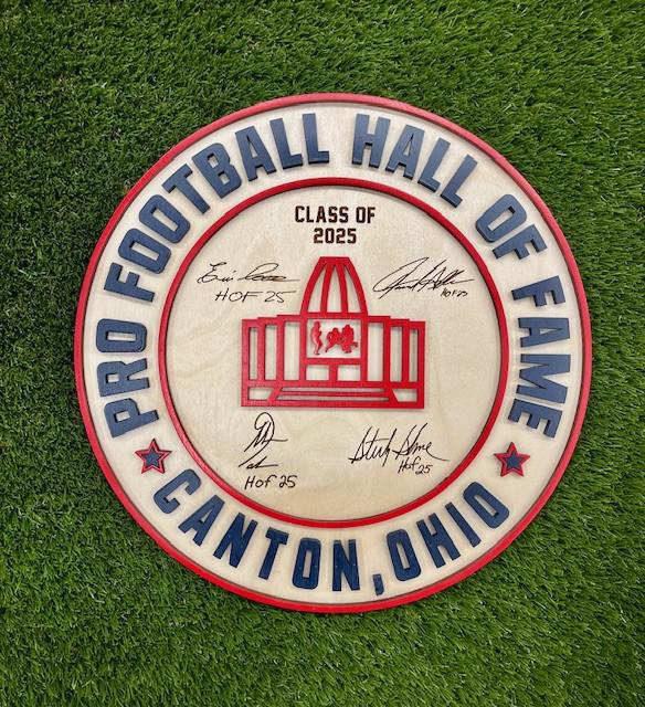 Class of 2025 Navy & Red Round Wall Sign