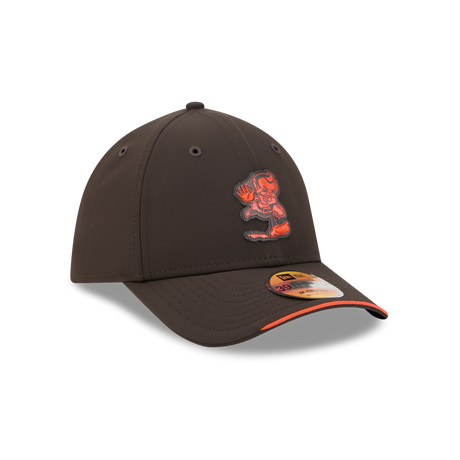 Browns 2026 New Era Men's Alternate 39THIRTY Sideline Hat Pro Football Hall of Fame