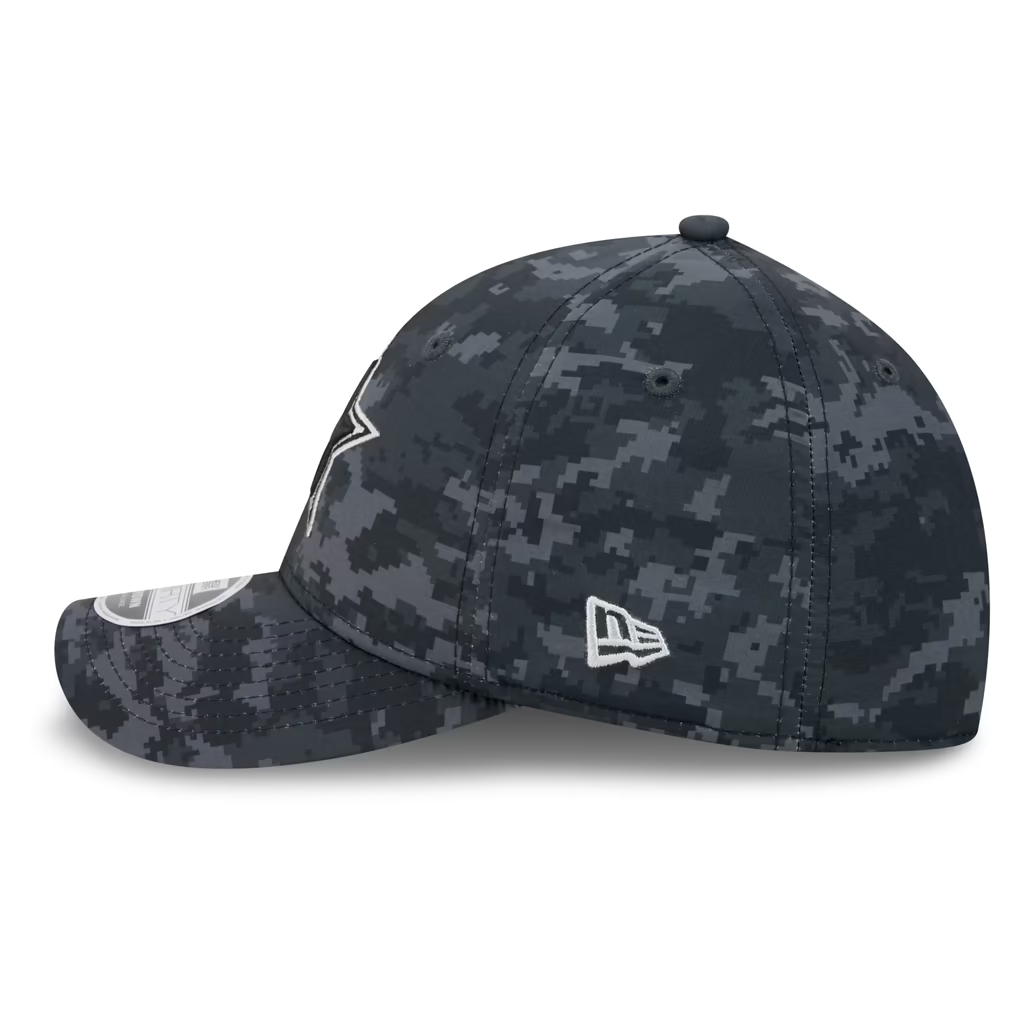 Cowboys 2026 New Era Men's 39THIRTY Salute to Service Hat Pro Football Hall of Fame