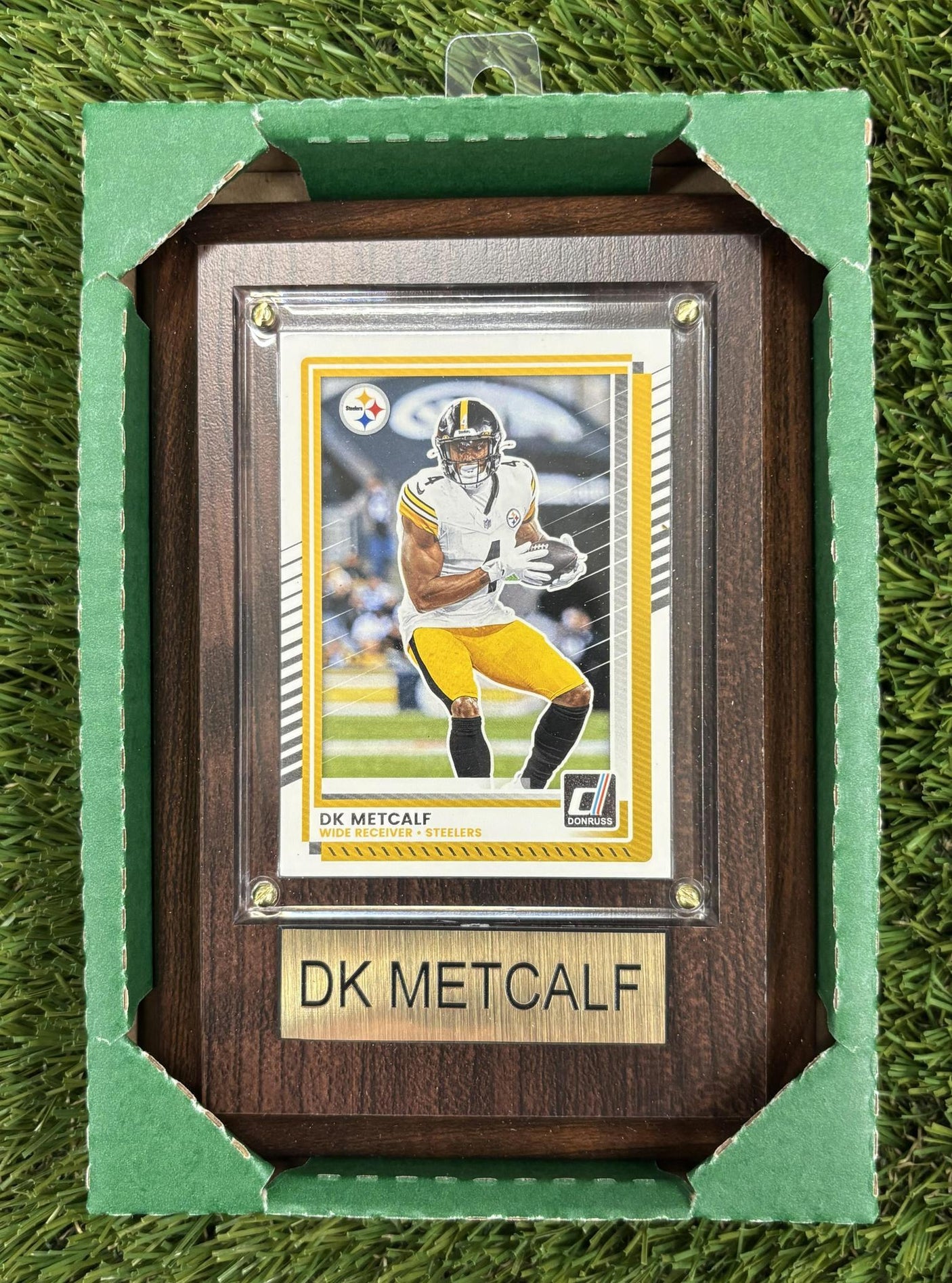 DK Metcalf 4x6 Plaque